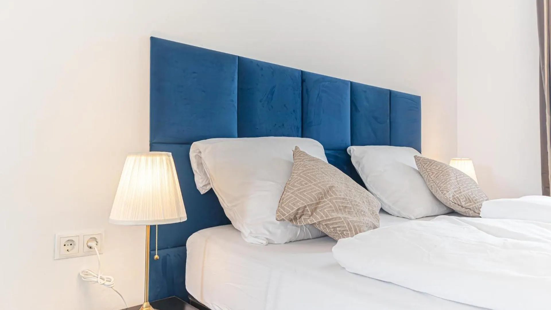 Convenient 2Br Apt. Near U6 Station Am Schoepfwerk Vienna Apartment